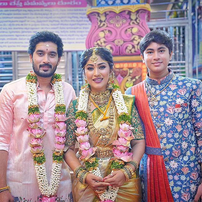 Nirupam Paritala Manjula got married again on their 15th wedding anniversary20
