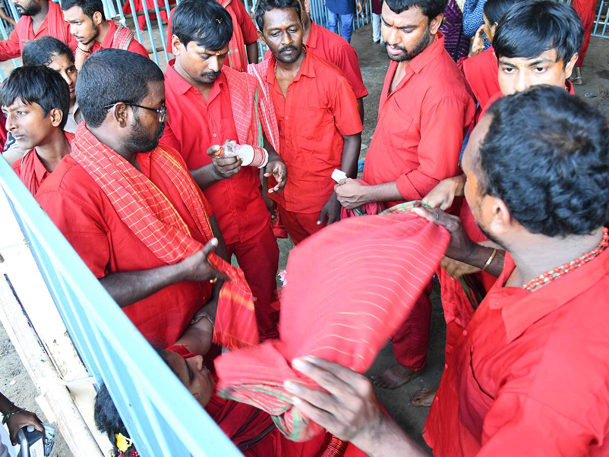 Sri Kanakadurga Devi Temple Vijayawada Photos32