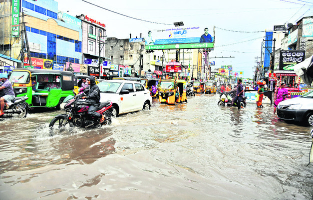 ముంచెత్తిన ముసురు3
