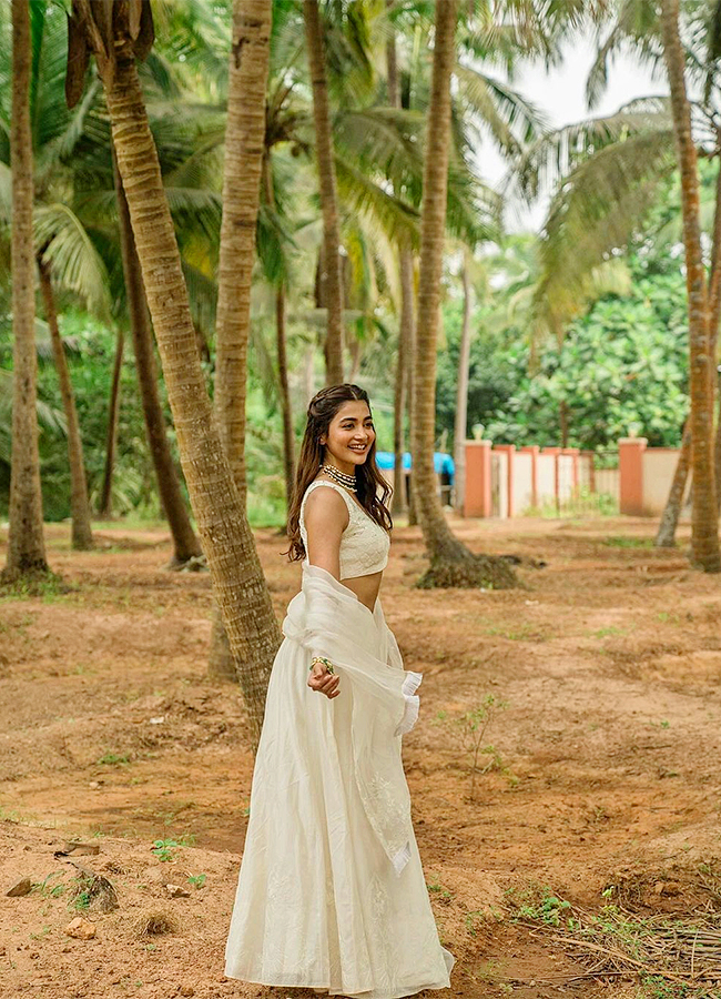 In Pics : Pooja Hegde Celebrates 34th Birthday In Sri Lanka17
