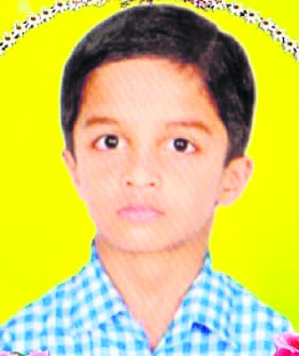 ● అర్ధరాత్రి అదుపు తప్పిన కారు ● ఐదుగురిని బలిగొన్న రహద3