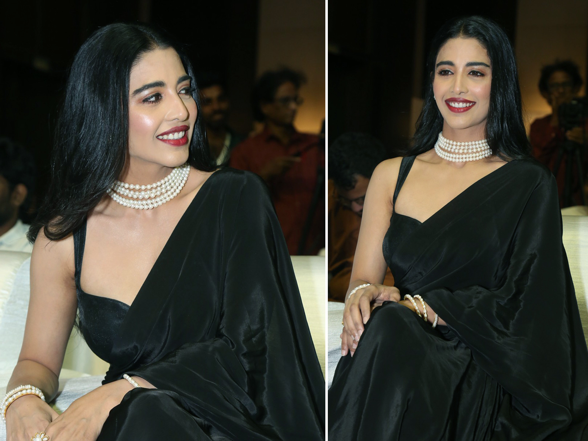 Actress Daksha Nagarkar Hot HD Images1