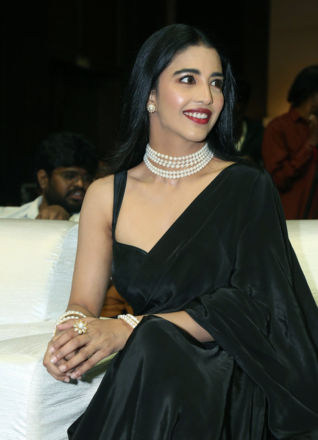 Actress Daksha Nagarkar Hot HD Images11
