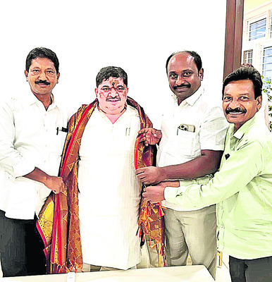 ‘పొన్నం’కు అభినందన
2