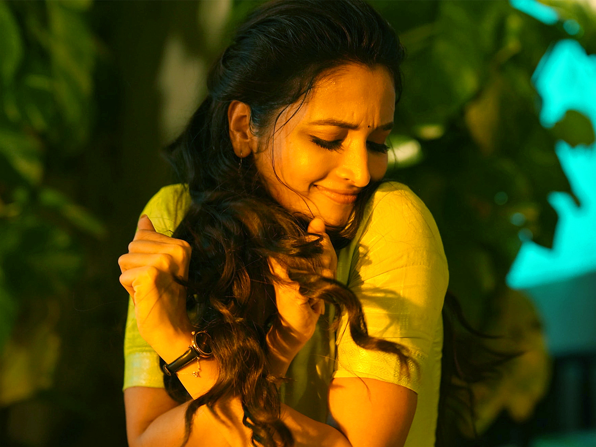 Actress Srinidhi Shetty Birthday Special Pics1