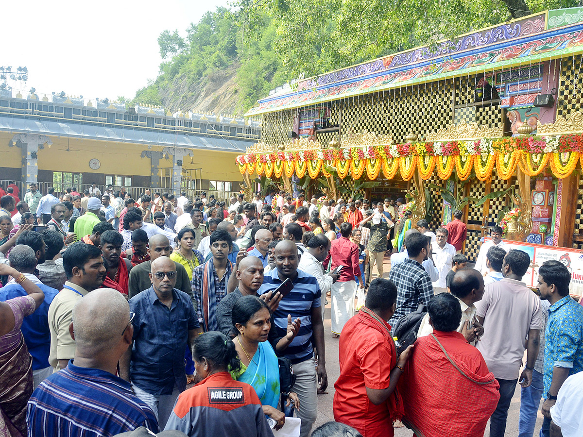 Dussehra Celebration Starts at Indrakeeladri Photos11