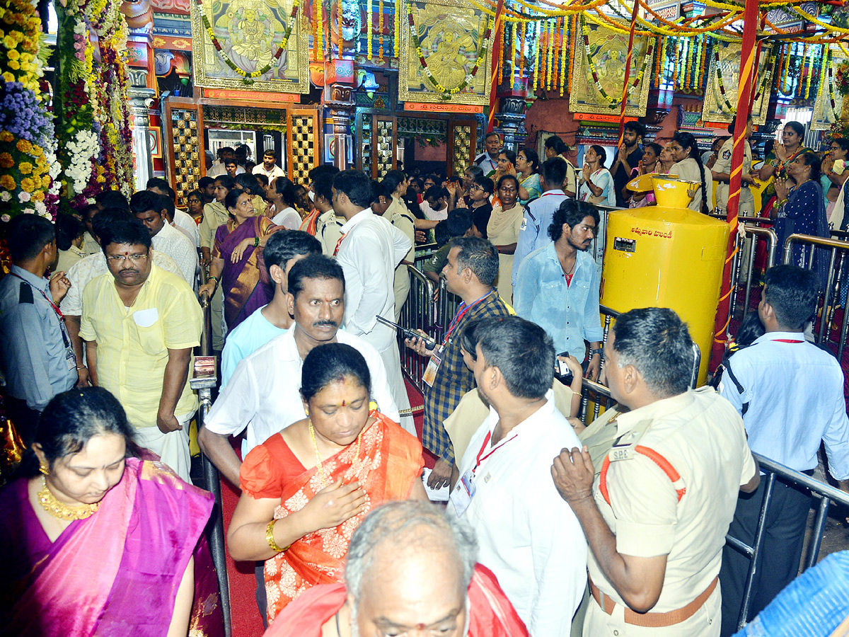 Dussehra Celebration Starts at Indrakeeladri Photos13