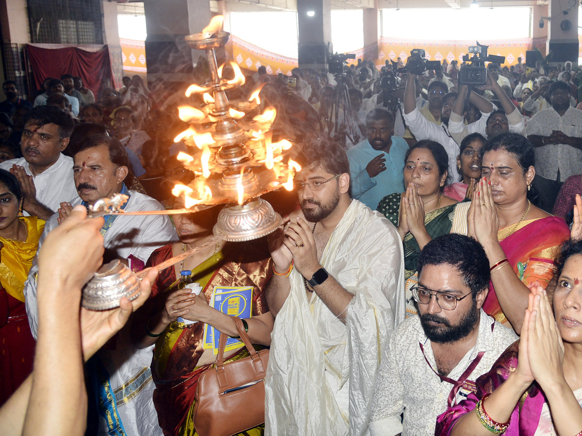 Dussehra Celebration Starts at Indrakeeladri Photos20