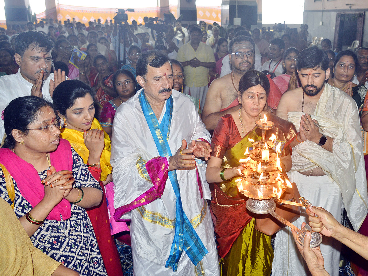 Dussehra Celebration Starts at Indrakeeladri Photos21
