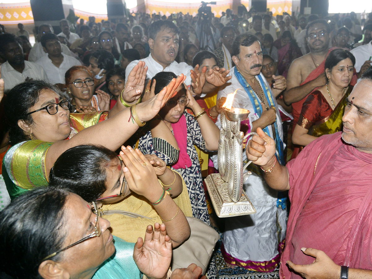 Dussehra Celebration Starts at Indrakeeladri Photos23