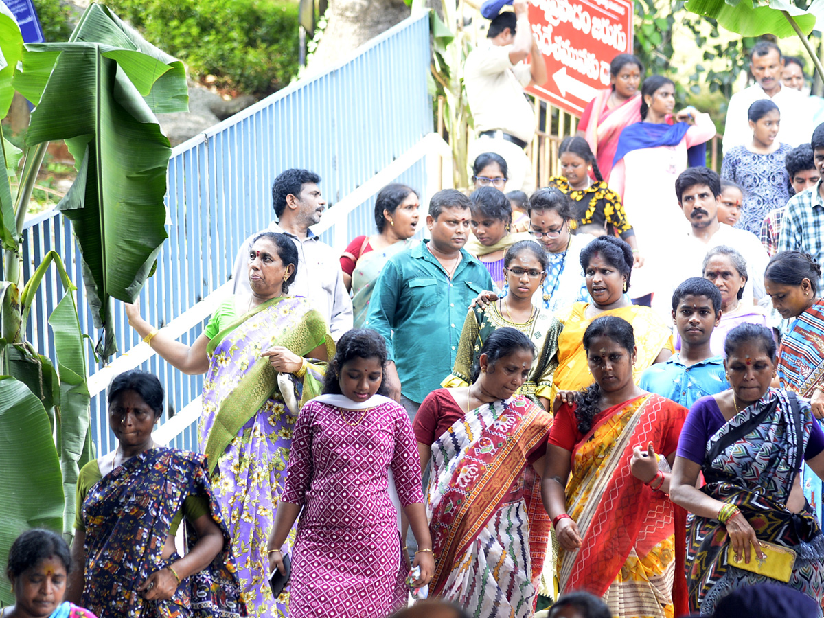 Dussehra Celebration Starts at Indrakeeladri Photos5