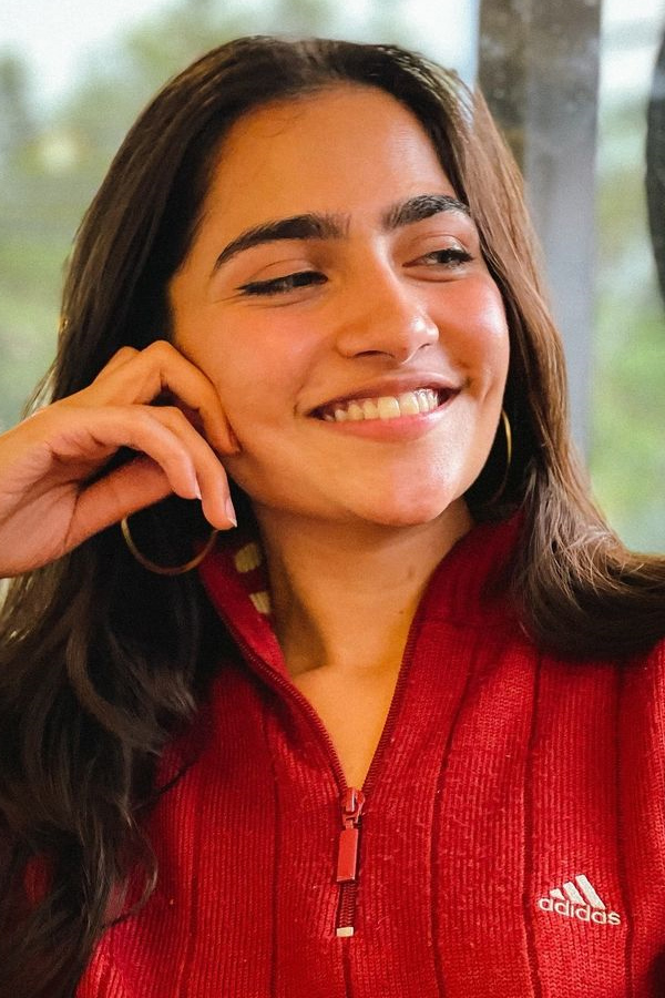 Is Sapta Sagaradaache Ello Fame Rukmini Vasanth As Heroine For NTR-Prashanth Neel Film? Photos6