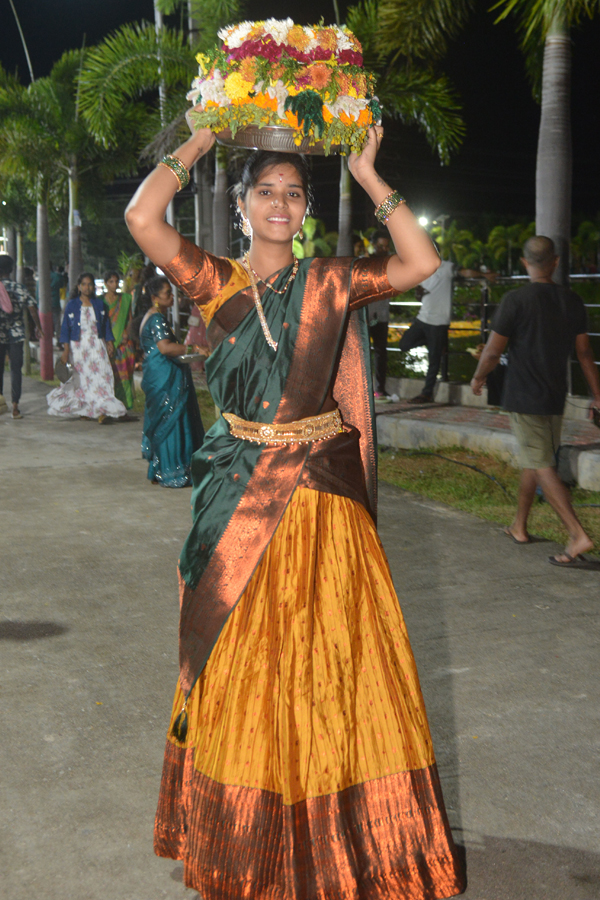 Bathukamma Grand Celebrations In Telangana Districts14