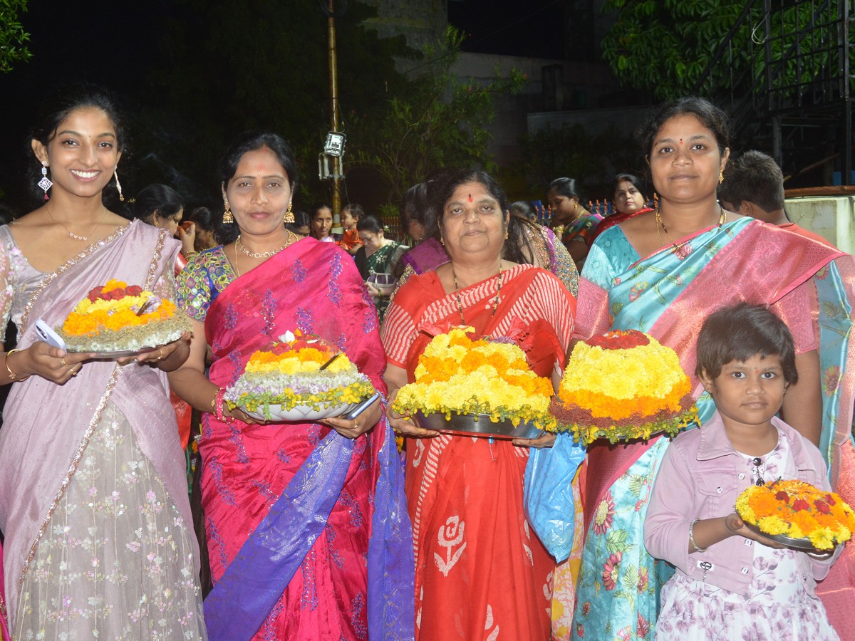 Bathukamma Grand Celebrations In Telangana Districts5