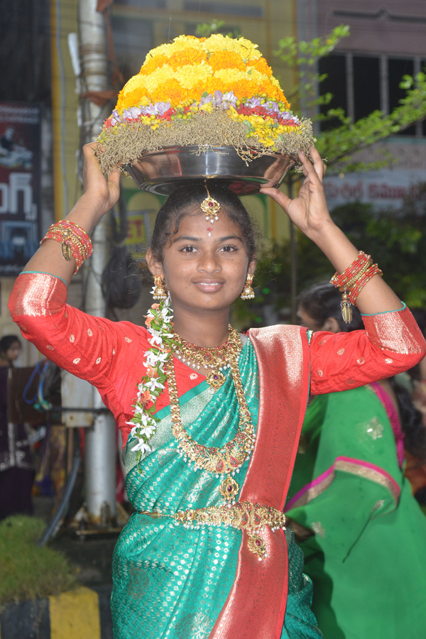 Bathukamma Grand Celebrations In Telangana Districts8