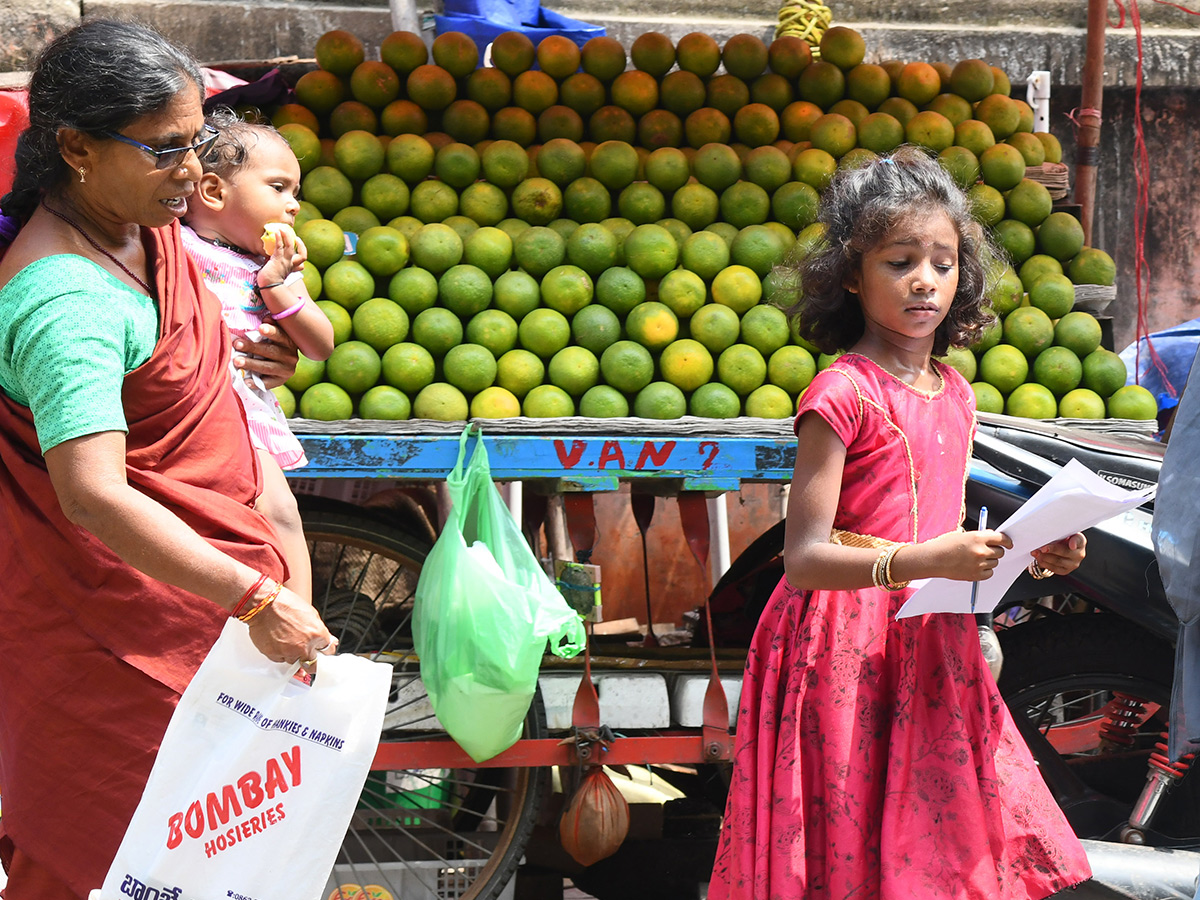 Vijayawada flood victims gathered outside the collector's office photo gallery. [node:summary]41