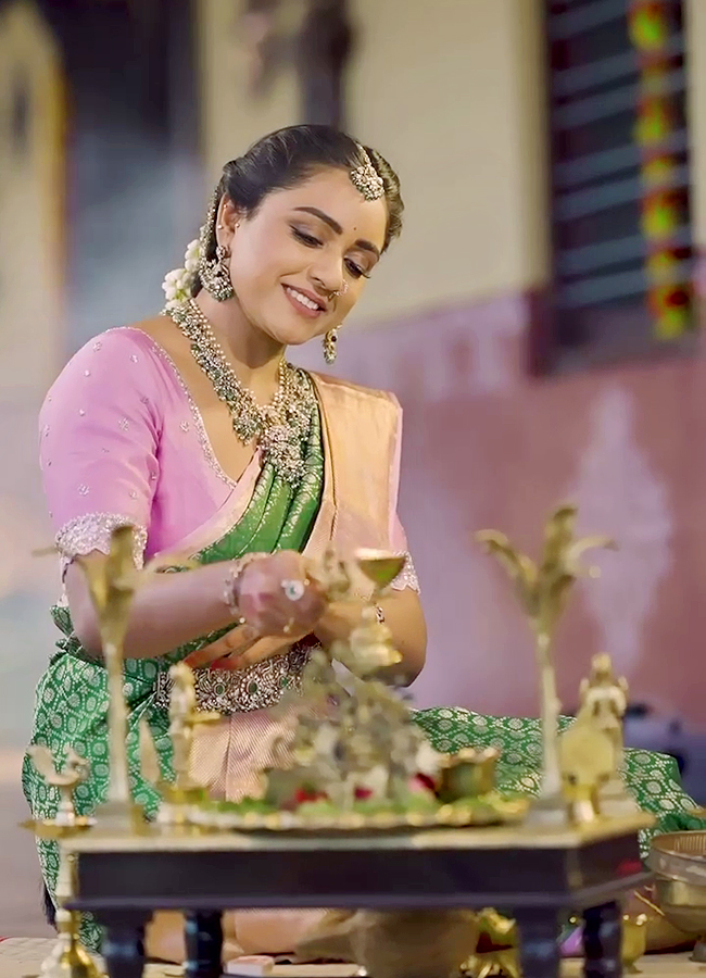 Dussehra Celebrations Actress Vithika Sheru Photos13