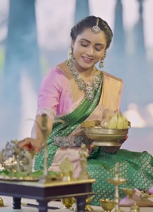 Dussehra Celebrations Actress Vithika Sheru Photos16