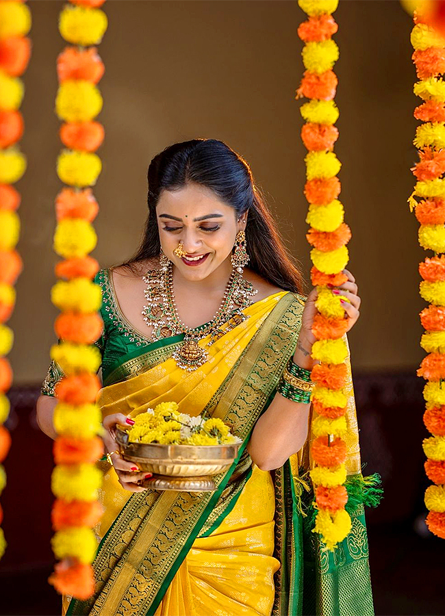Dussehra Celebrations Actress Vithika Sheru Photos4