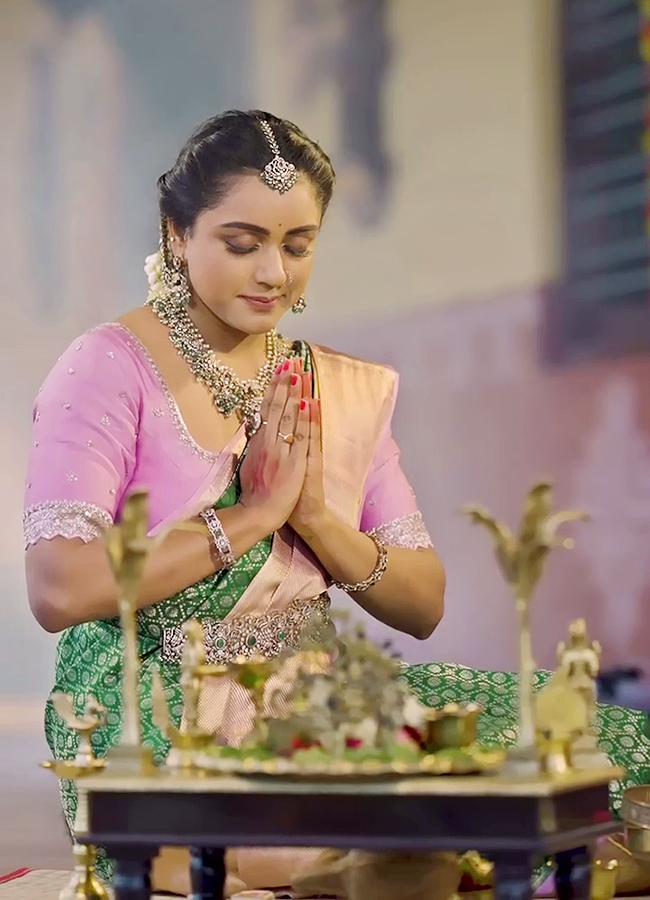 Dussehra Celebrations Actress Vithika Sheru Photos9