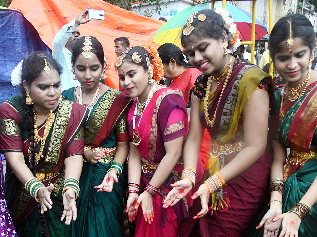 Bathukamma Celebrations at Charminar Bhagyalakshmi Temple12