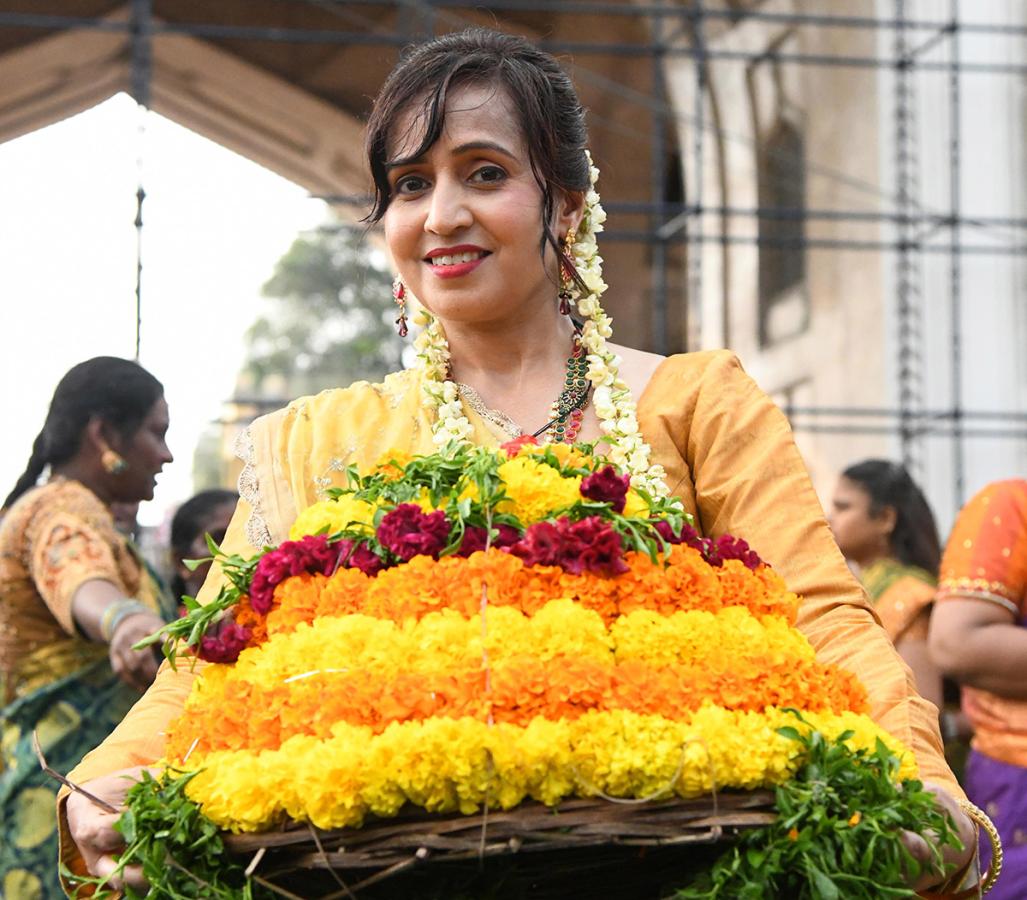 Bathukamma Celebrations at Charminar Bhagyalakshmi Temple9