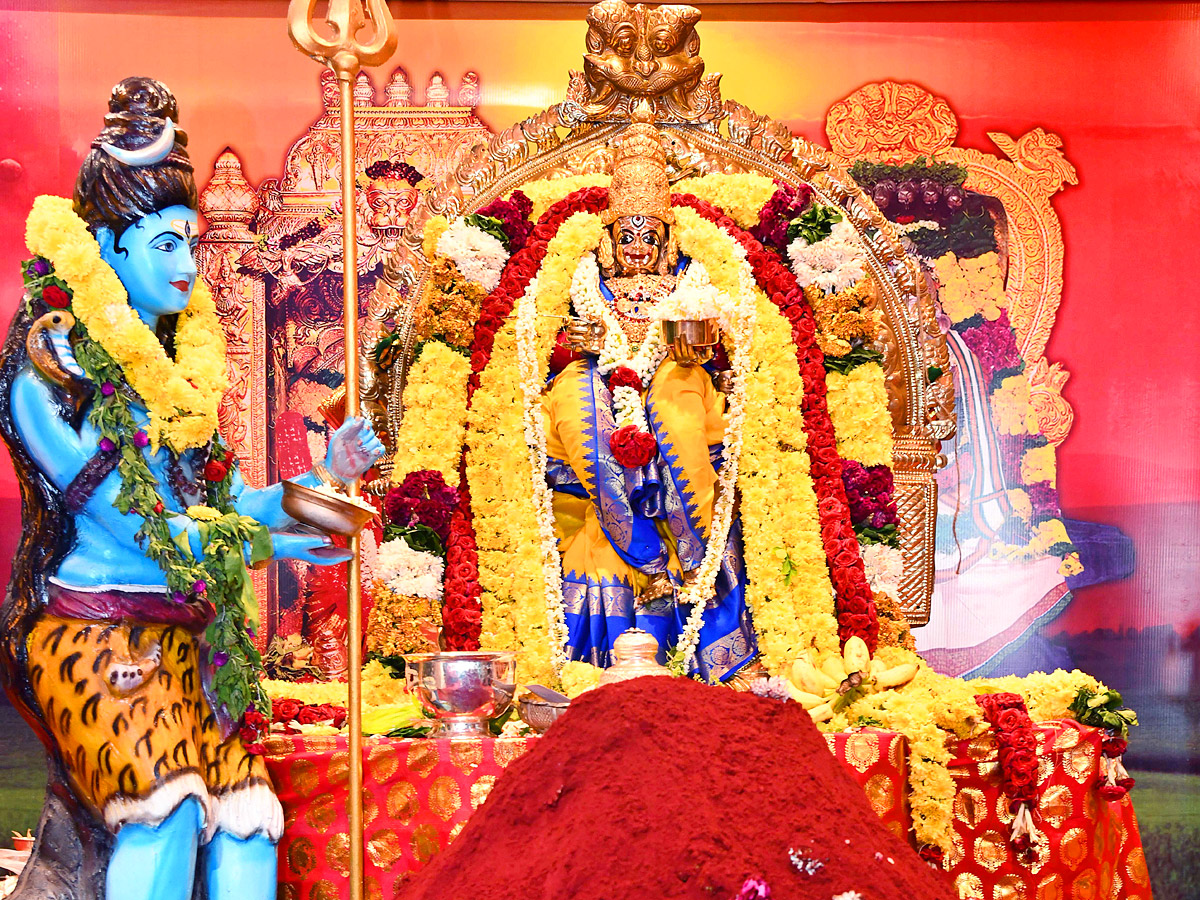 Dussehra Sarannavaratri Utsavalu 3rd Day at Indrakeeladri  Photos18
