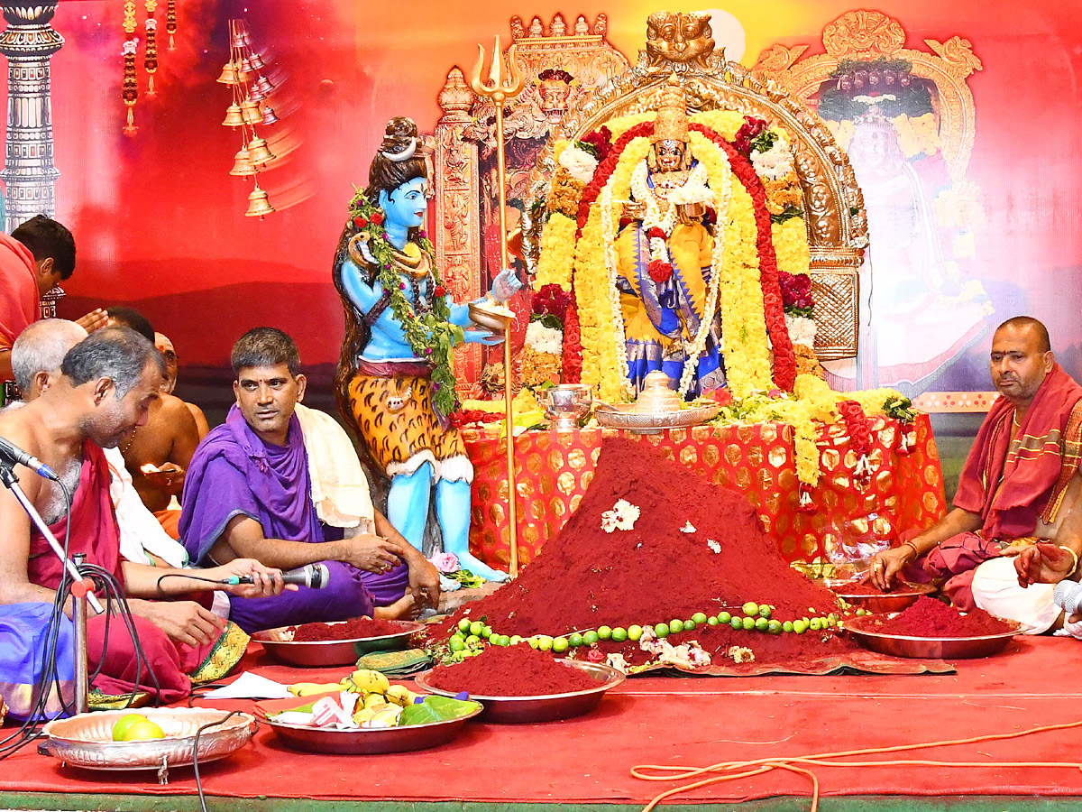 Dussehra Sarannavaratri Utsavalu 3rd Day at Indrakeeladri  Photos19