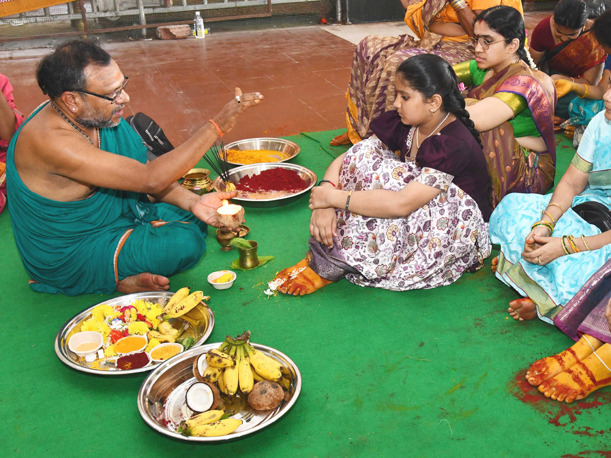 Dussehra Sarannavaratri Utsavalu 3rd Day at Indrakeeladri  Photos9