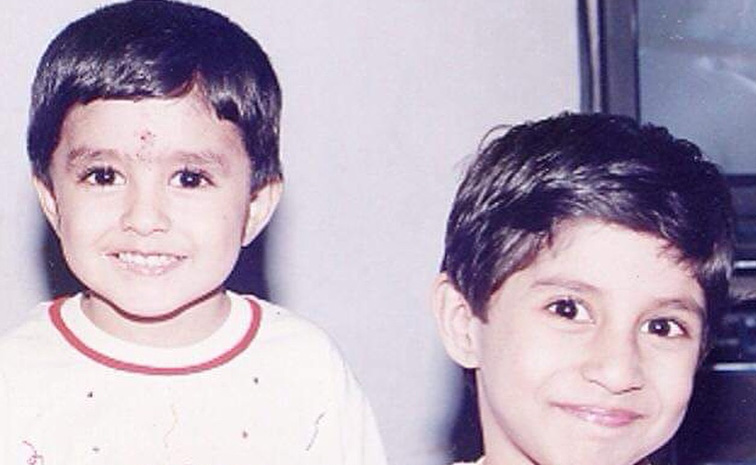 Mrunal Thakur Share Adorable note or her sister Lochan on her birthday Photos7