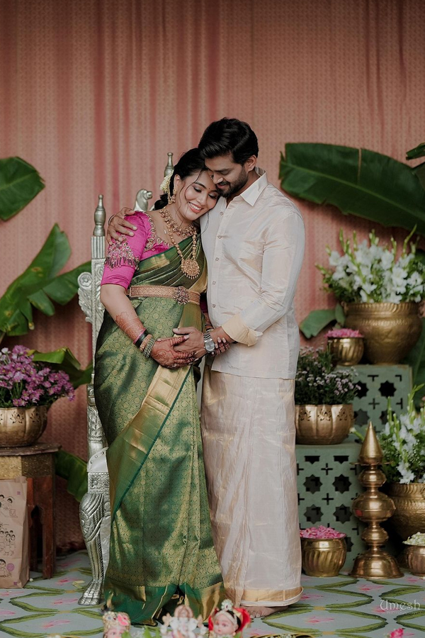Kannada Actress Neha Ramakrishna Maternity Photoshoot Goes Viral15