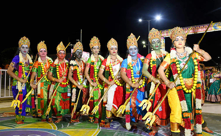 3RD DAY OF SRI VARI SALAKATLA BRAHMOTSAVAM Photos12
