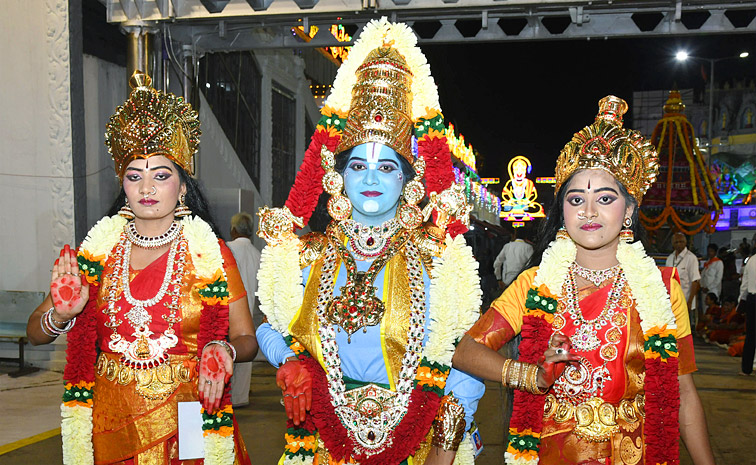 3RD DAY OF SRI VARI SALAKATLA BRAHMOTSAVAM Photos17