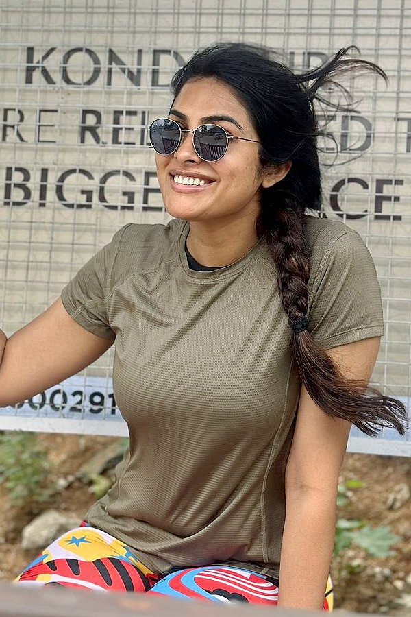 Divi as a wildcard contestant in Bigg Boss 8? Photos15