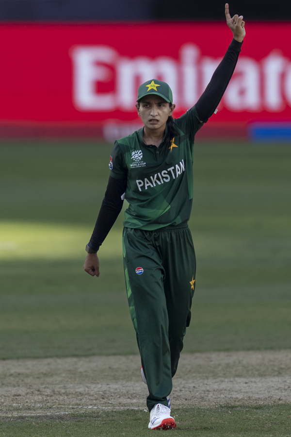 India Beat Pakistan By 6 Wickets In Womens T20 World Cup15