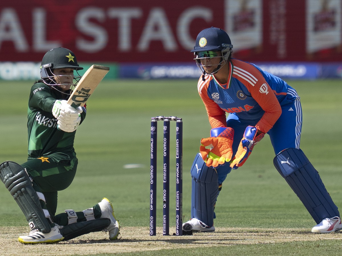 India Beat Pakistan By 6 Wickets In Womens T20 World Cup4