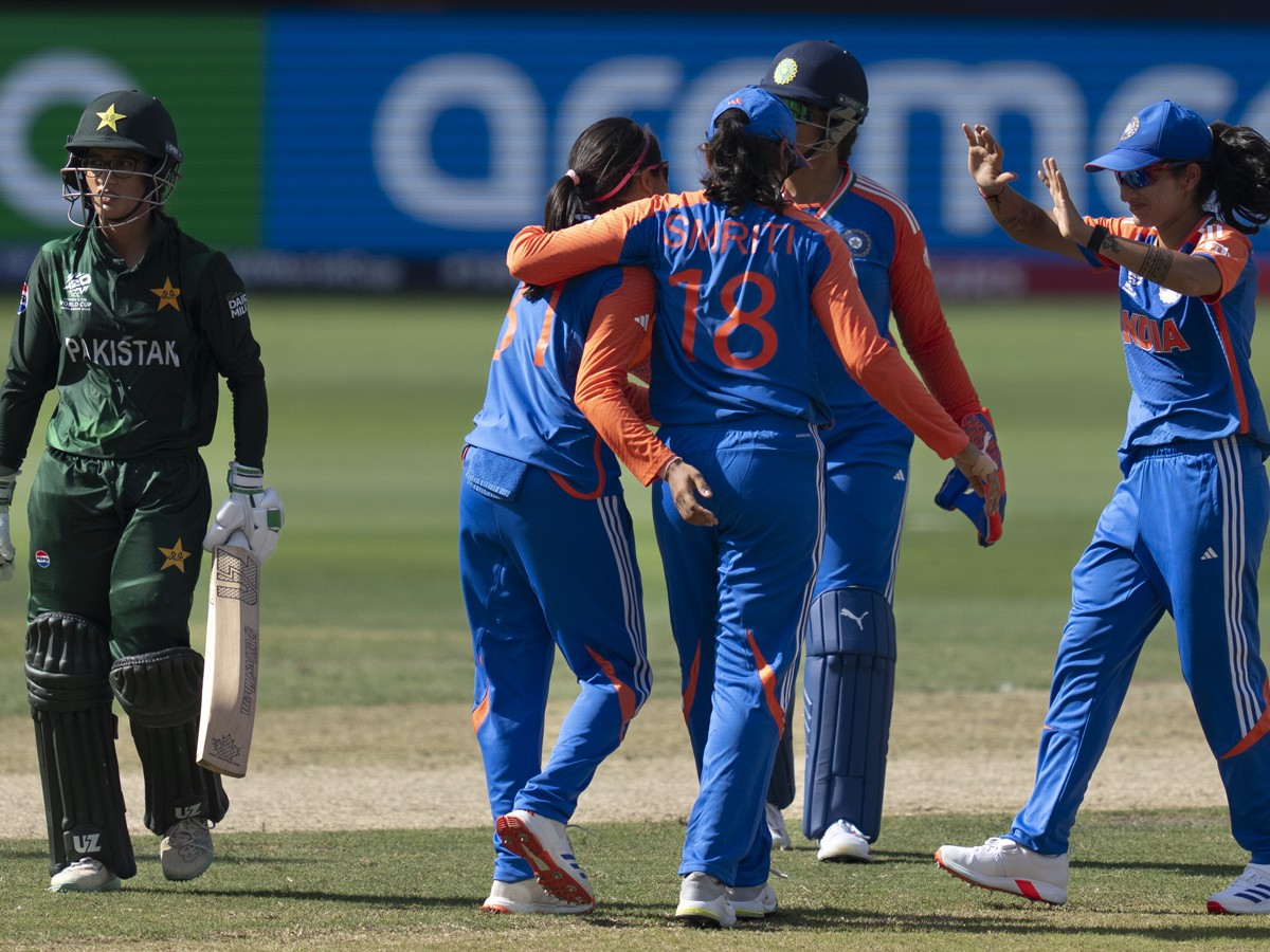 India Beat Pakistan By 6 Wickets In Womens T20 World Cup8