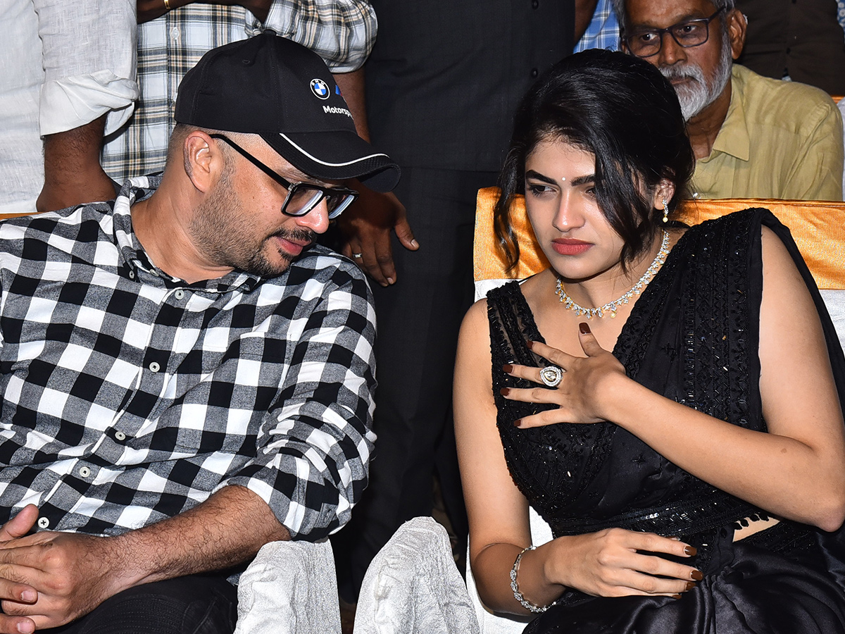 హీరో సుహాస్‌ 'జనక అయితే గనక' మూవీ ప్రీ రిలీజ్ (ఫొటోలు) | Janaka Aithe ...