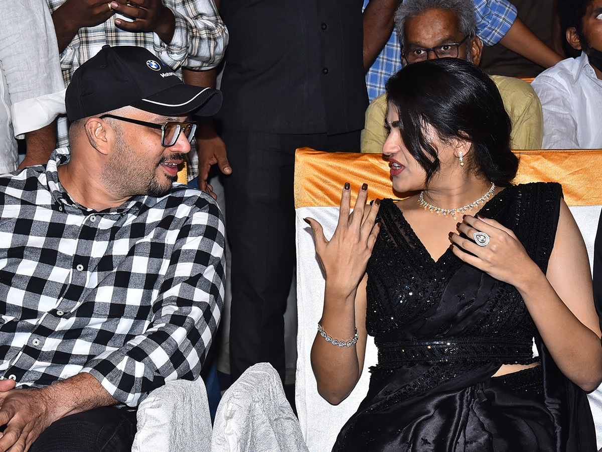 హీరో సుహాస్‌ 'జనక అయితే గనక' మూవీ ప్రీ రిలీజ్ (ఫొటోలు) | Janaka Aithe ...