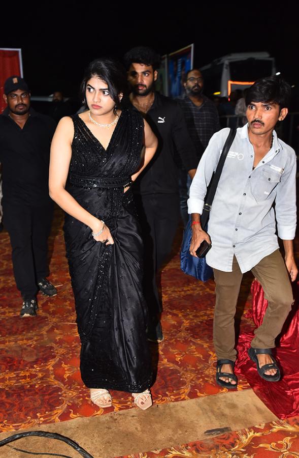 హీరో సుహాస్‌ 'జనక అయితే గనక' మూవీ ప్రీ రిలీజ్ (ఫొటోలు) | Janaka Aithe ...
