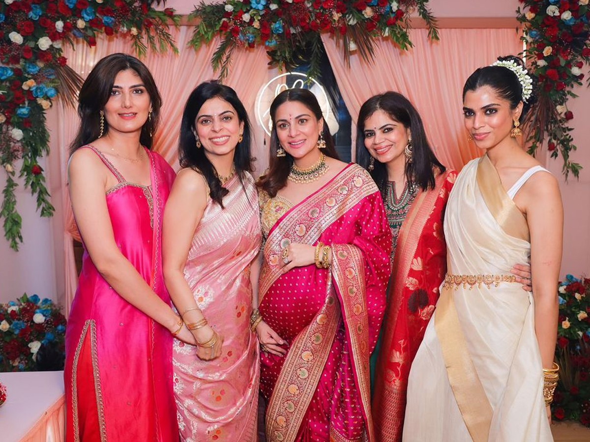 Tollywood Actress Shraddha Arya Grand Baby Shower Celebrations Photos Viral19