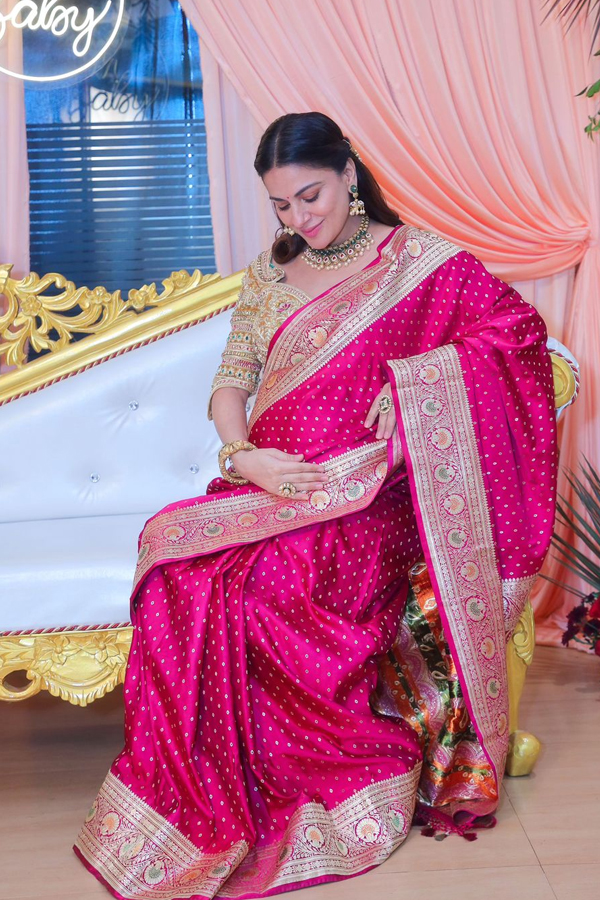 Tollywood Actress Shraddha Arya Grand Baby Shower Celebrations Photos Viral8