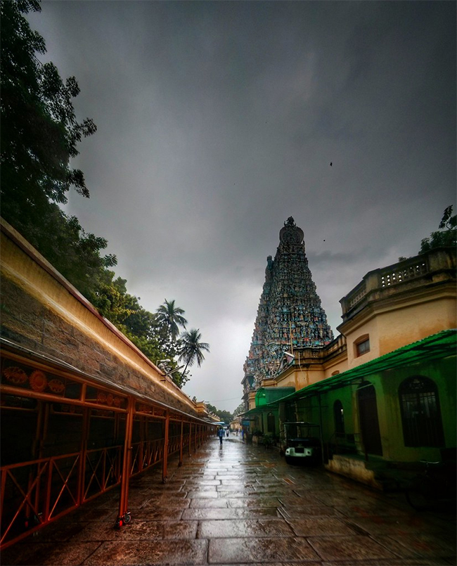 Heavy Rain Water Enters into Madurai Meenakshi Temple5