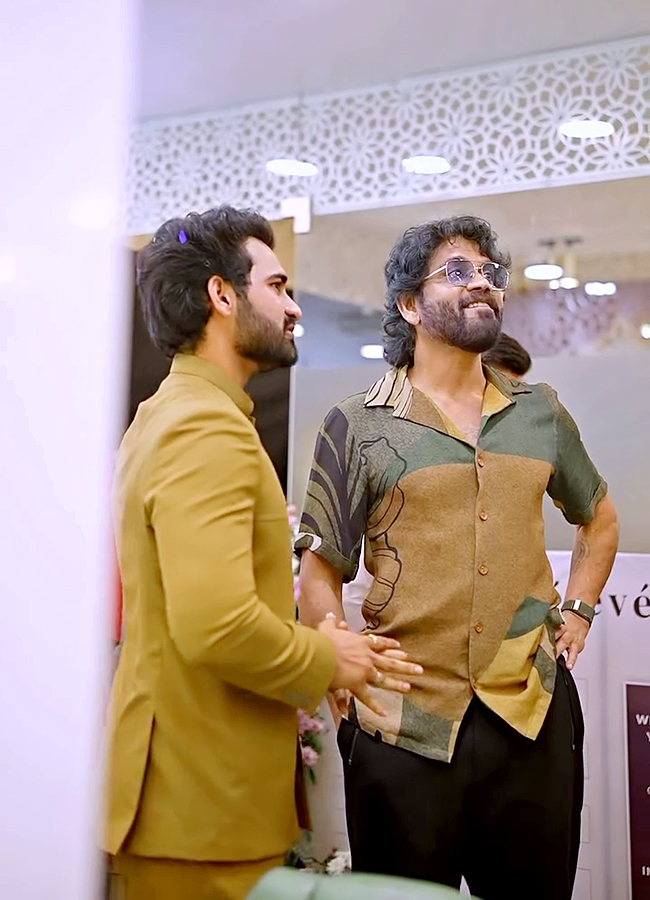 Nagarjuna Akkineni At Bigg Boss Akhil Sarthak Salon Photos8