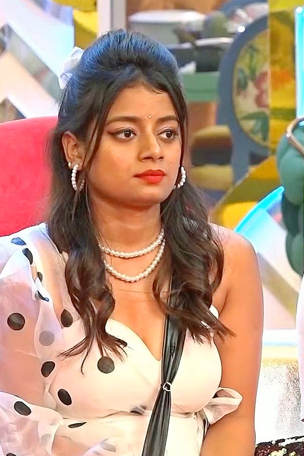 Nainika Anasuru Latest Stunning Photos8