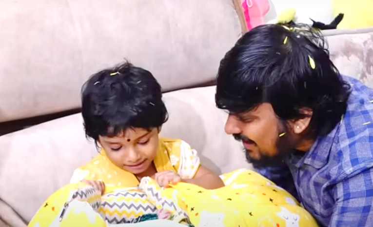 JabarDasth Rocking Rakesh and Jordar Sujatha Grand Welcome Of Baby stepped Into The House Photos2
