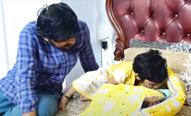 JabarDasth Rocking Rakesh and Jordar Sujatha Grand Welcome Of Baby stepped Into The House Photos7