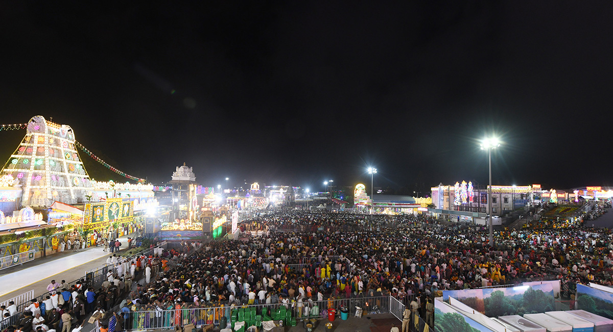 Tirumala Srivari Pournami Garuda Seva 2024 Photos17