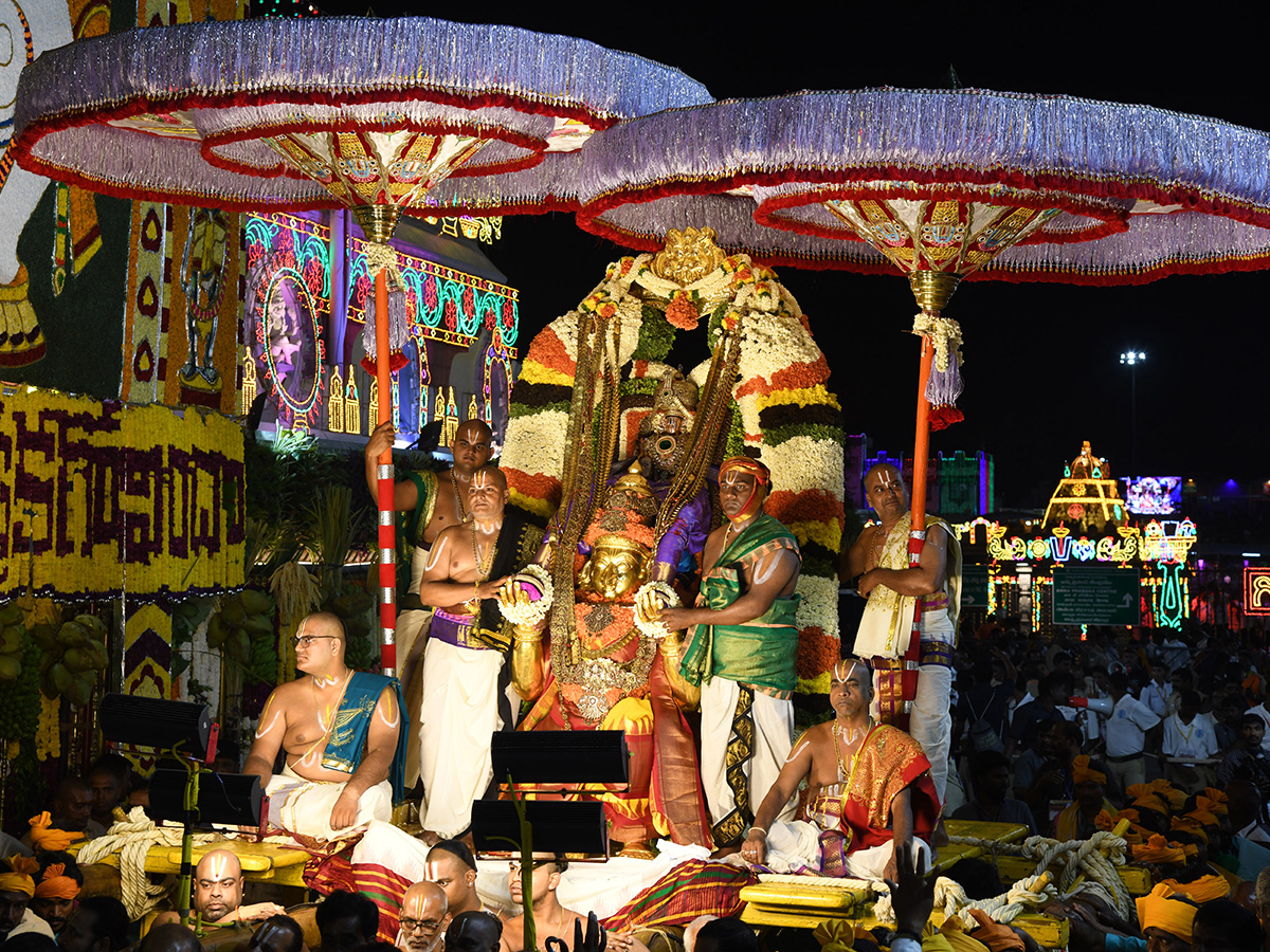 Tirumala Srivari Pournami Garuda Seva 2024 Photos4