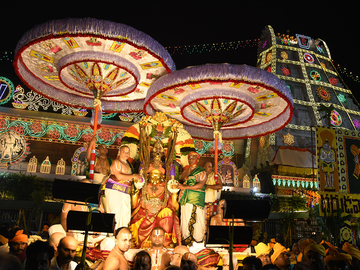 Tirumala Srivari Pournami Garuda Seva 2024 Photos8